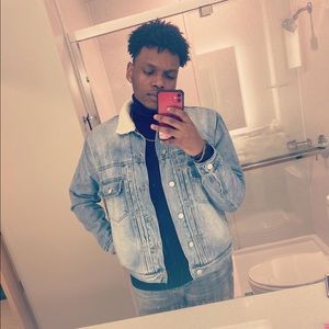 Meet your Posher, Devin